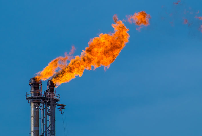 Photo of a flare stack from a refining facility